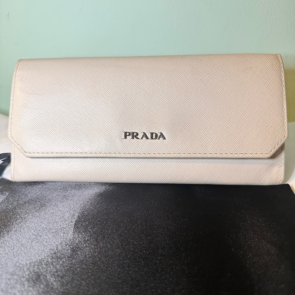 Prada Saffiano Leather Continental Wallet White with Black Interior – Preowned